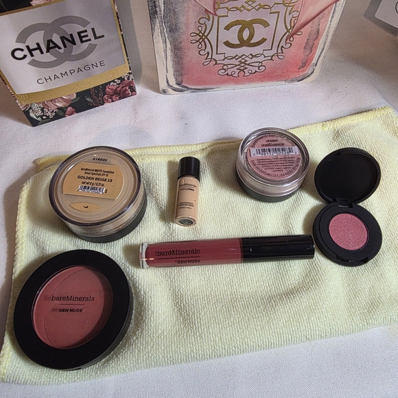 bareMinerals Gem Nude Pink Blush & Rose Pink Lip Gloss Set
